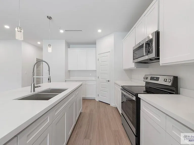 165 W Ruben M Torres Blvd — Photo 11