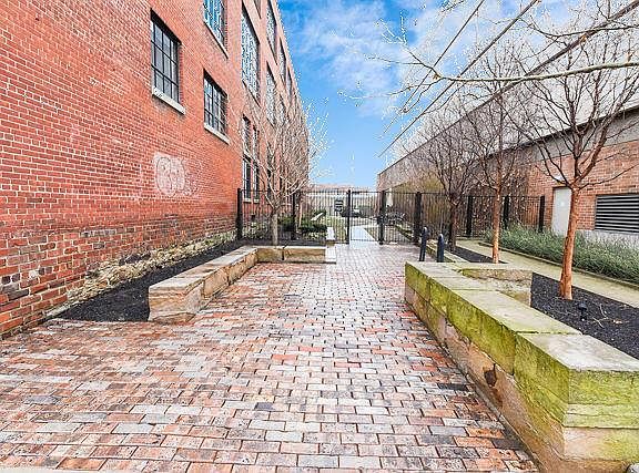 4th image of 570 S Front St APT 316