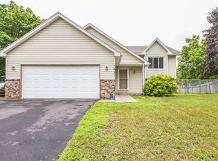 3081 117th Ave NW, Coon Rapids, MN 55433