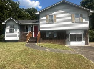 504 Raintree Ln, Birmingham, AL 35217