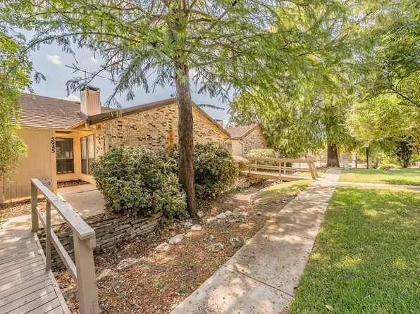 5945 Chimney Wood Cir, Fort Worth, TX 76112
