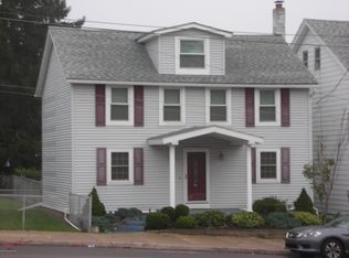 542 E Broad St, Hazleton, PA 18201