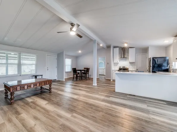 13173 Corrida Ln, Sanger, TX 76266