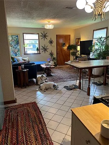 2617 Danneel St — Photo 5