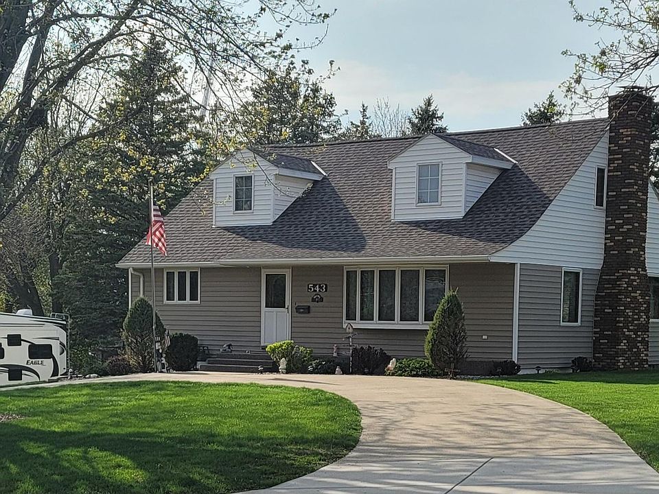 1st image of 543 4th Ave