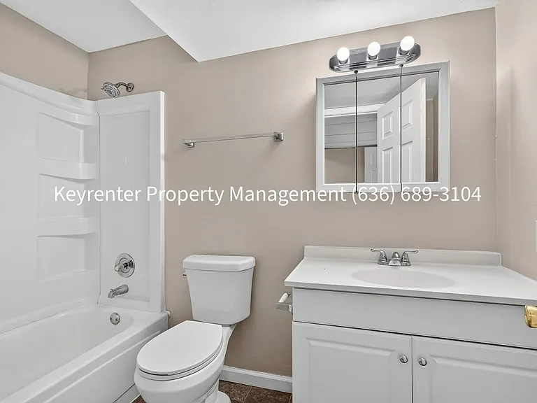 419 Omar Ct — Photo 19