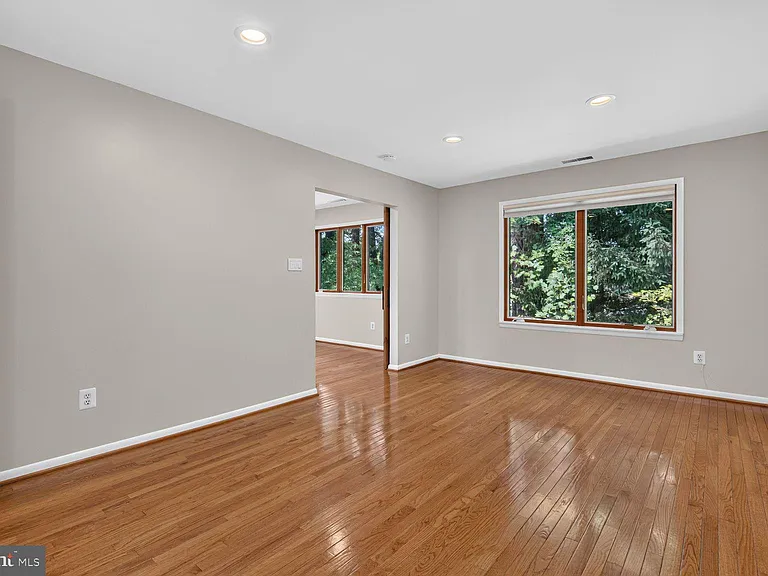3615 Devilwood Ct — Photo 23