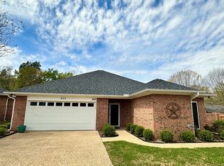 800 Torribrooke Ln, Athens, TX 75751