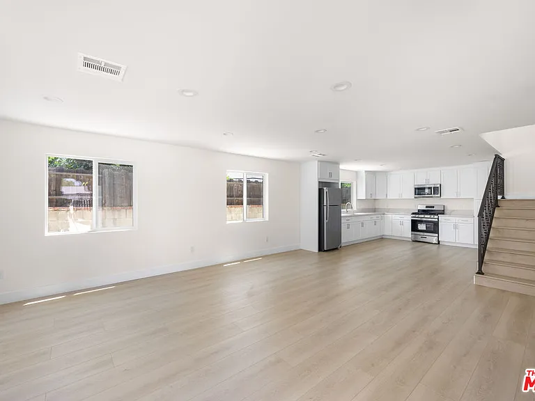 11140 Gaviota Ave — Photo 16