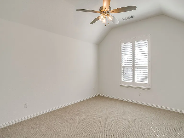 14328 Capridge Rd — Photo 24