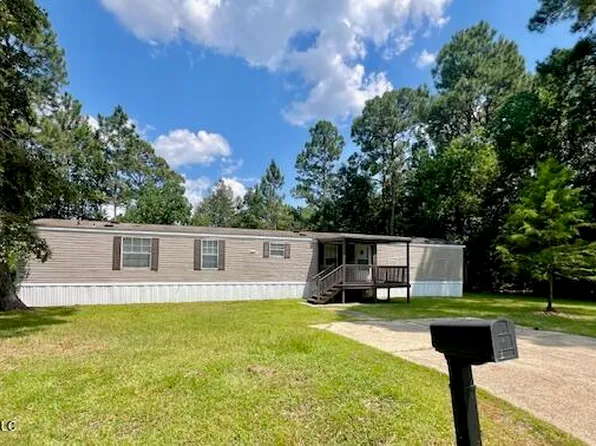 7706 Rockvale Dr, Gautier, MS 39553
