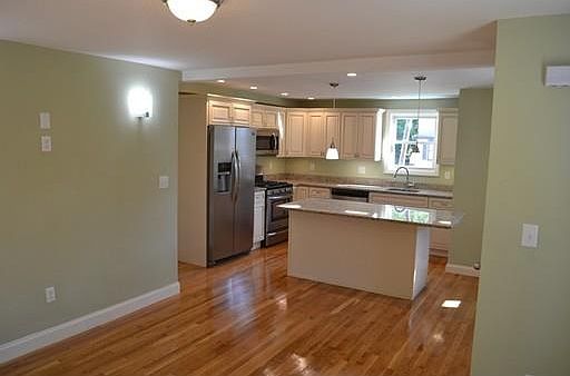 2nd image of 378 Nahatan St