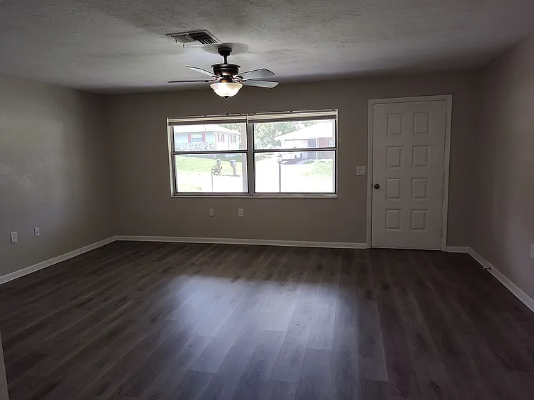 3263 N Maidencane Dr — Photo 3