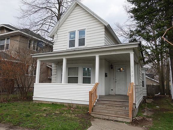 2nd image of 928 Alpine Ave NW