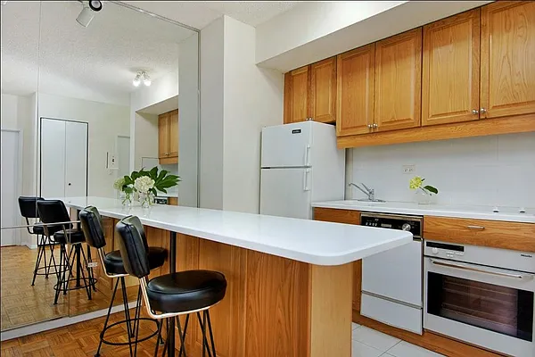 Rented by Corcoran | media 12