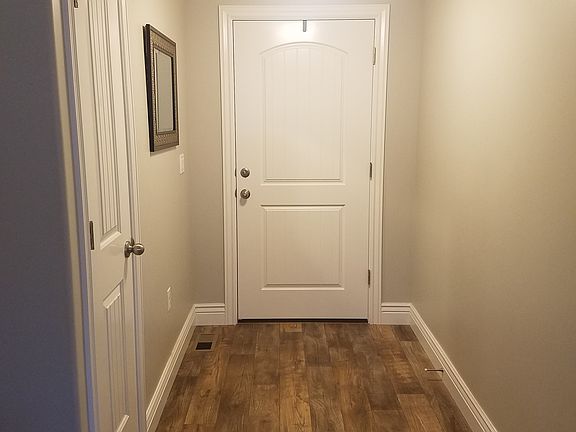 4th image of 278 E Cherry St