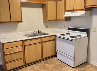 714 Patton Cir #8, Winterville, NC 28590