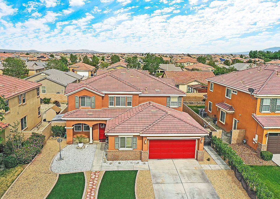 1st image of 38162 Pioneer Dr