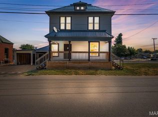 8 S A St, Farmington, MO 63640