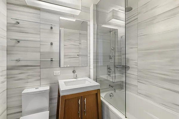 Rented by Compass | media 21