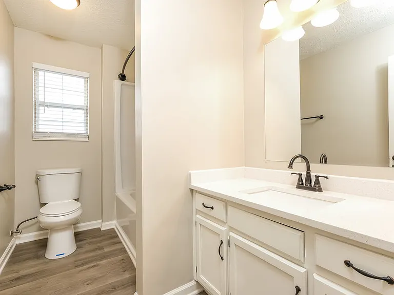 3102 Creekview Ln — Photo 15
