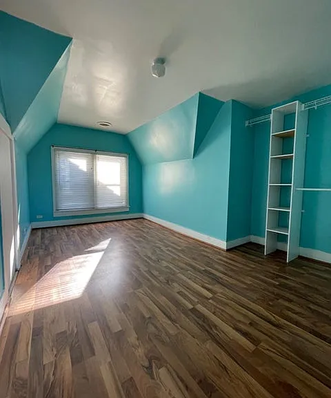 4228 Magoun Ave #2 — Photo 8