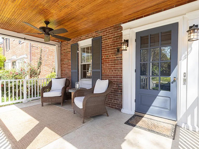 4515 Yuma St NW — Photo 3
