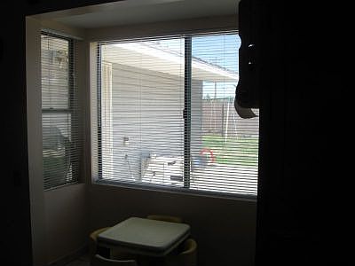 Kitchen eating area