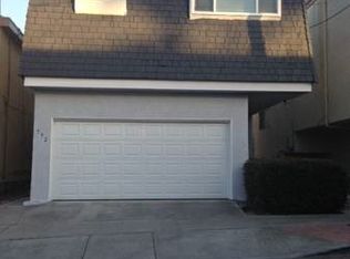 752 12th St, Manhattan Beach, CA 90266
