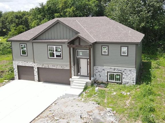 2nd image of 108 Johnson Cir