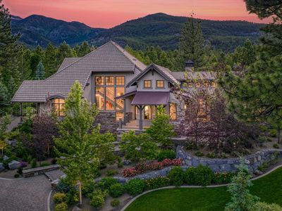 5825 Lausanne Dr, Reno, NV, 89511