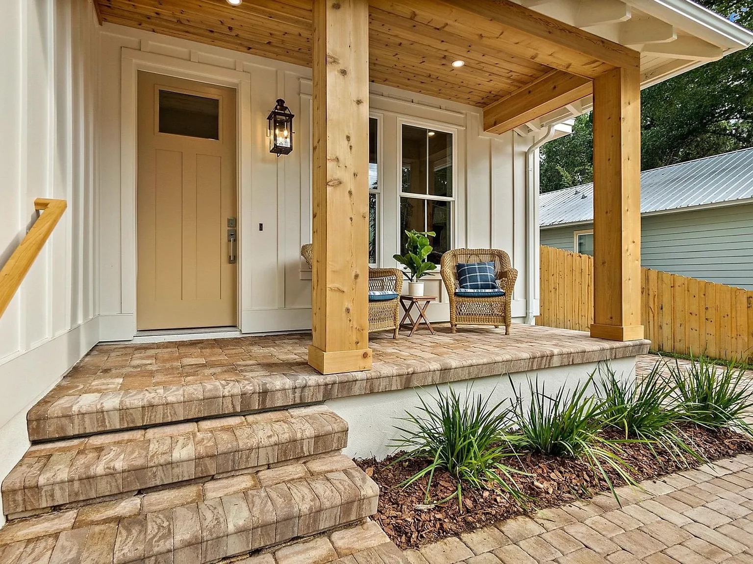 27 Fullerwood Dr — Photo 2