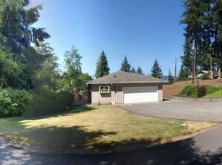 1263 E 15th St, Coquille, OR