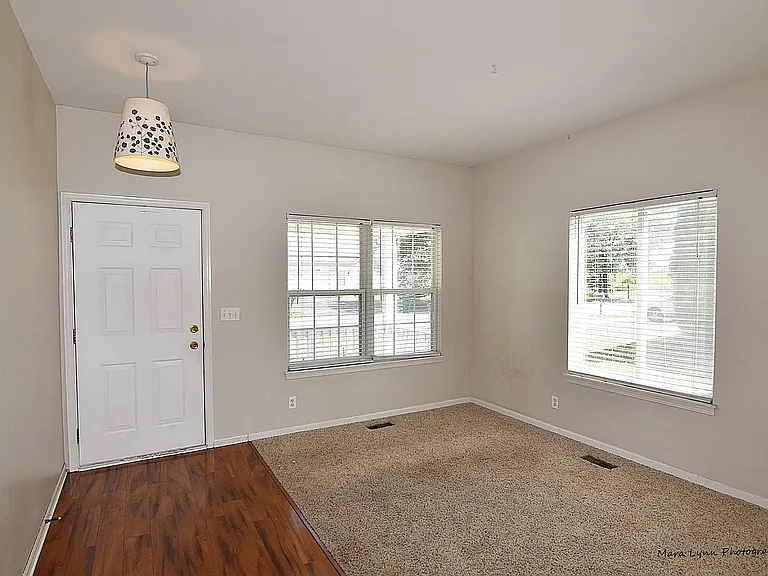 21235 Edison Ln — Photo 4