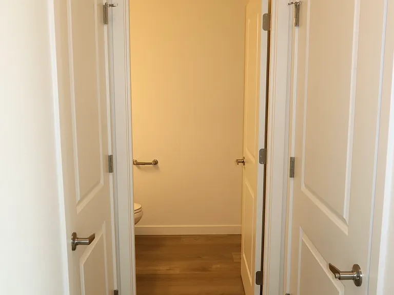 723 Elkins Way SE — Photo 4