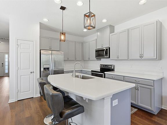 2nd image of 141 MITCHELL CREEK WAY