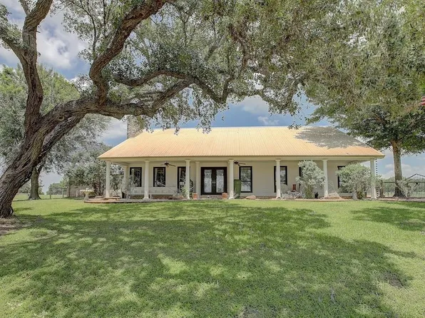 4214 Old College Rd, Rutersville, TX 78945