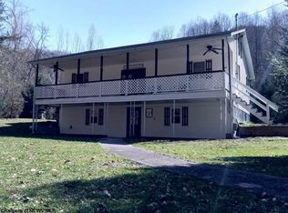 17 Vandevender Cv, Kerens, WV 26276
