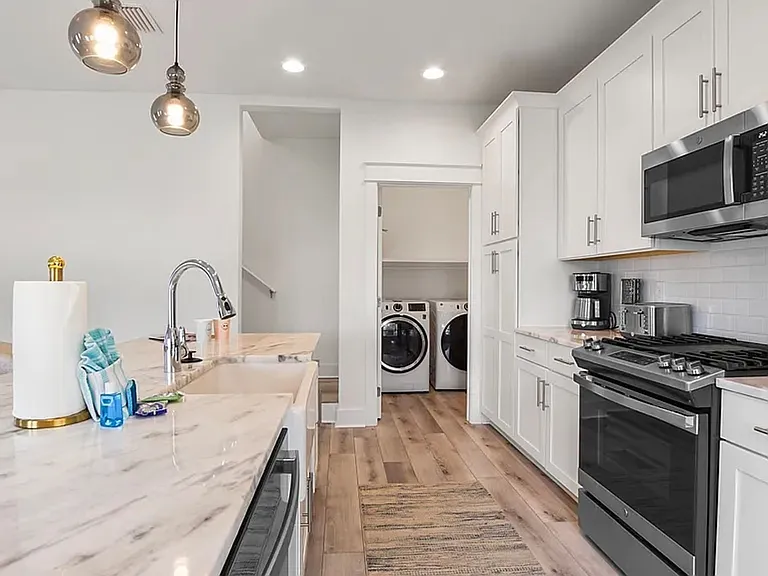 2709 Lagoon Manor Dr — Photo 9