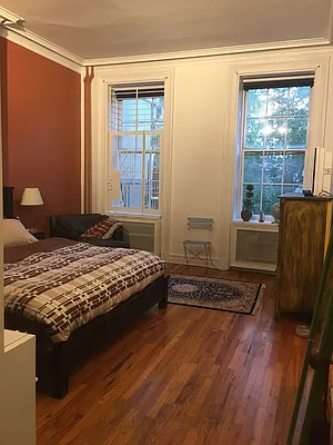 Rented by Roberta Russell, LREB | media 28