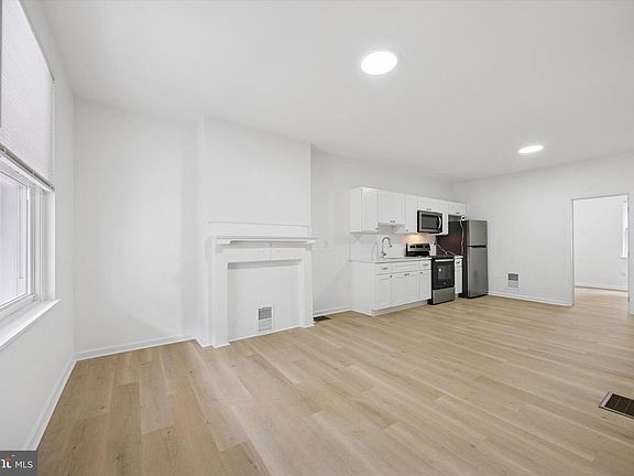 3rd image of 176 W Hansberry St