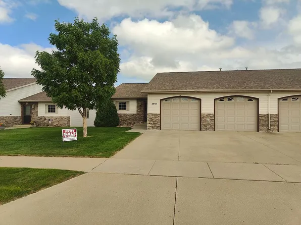 2901 11th St SE, Minot, ND 58701