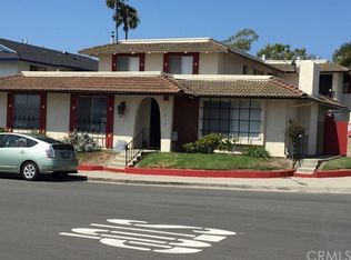 17011 Pinehurst Ln, Huntington Beach, CA 92647