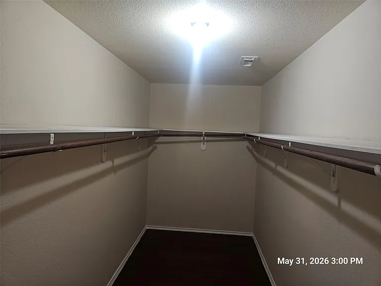 843 Darbydale Crossing Ln — Photo 10