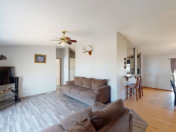 4th image of 517 W 3rd St
