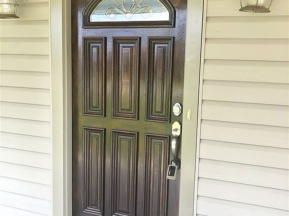 4th image of 2713 8th St
