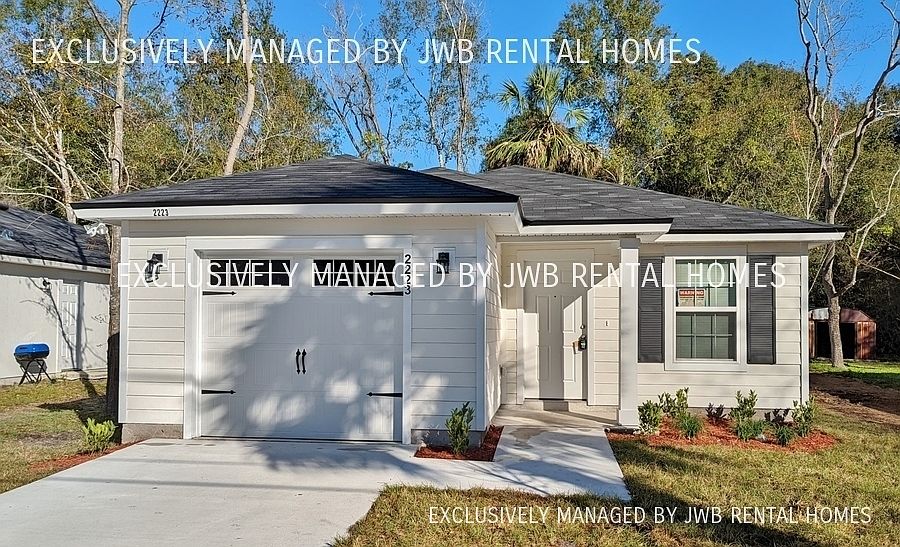 1st image of 2223 W 2nd St