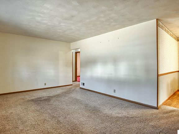 5th image of 4215 S 36th Ave