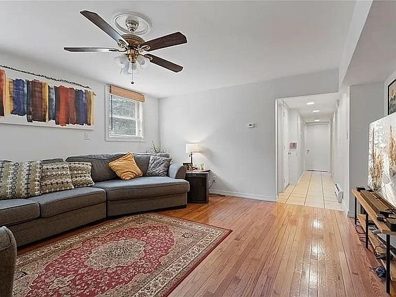 3rd image of 40 Sodom Rd