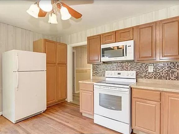 4th image of 5009 John Smith Ct